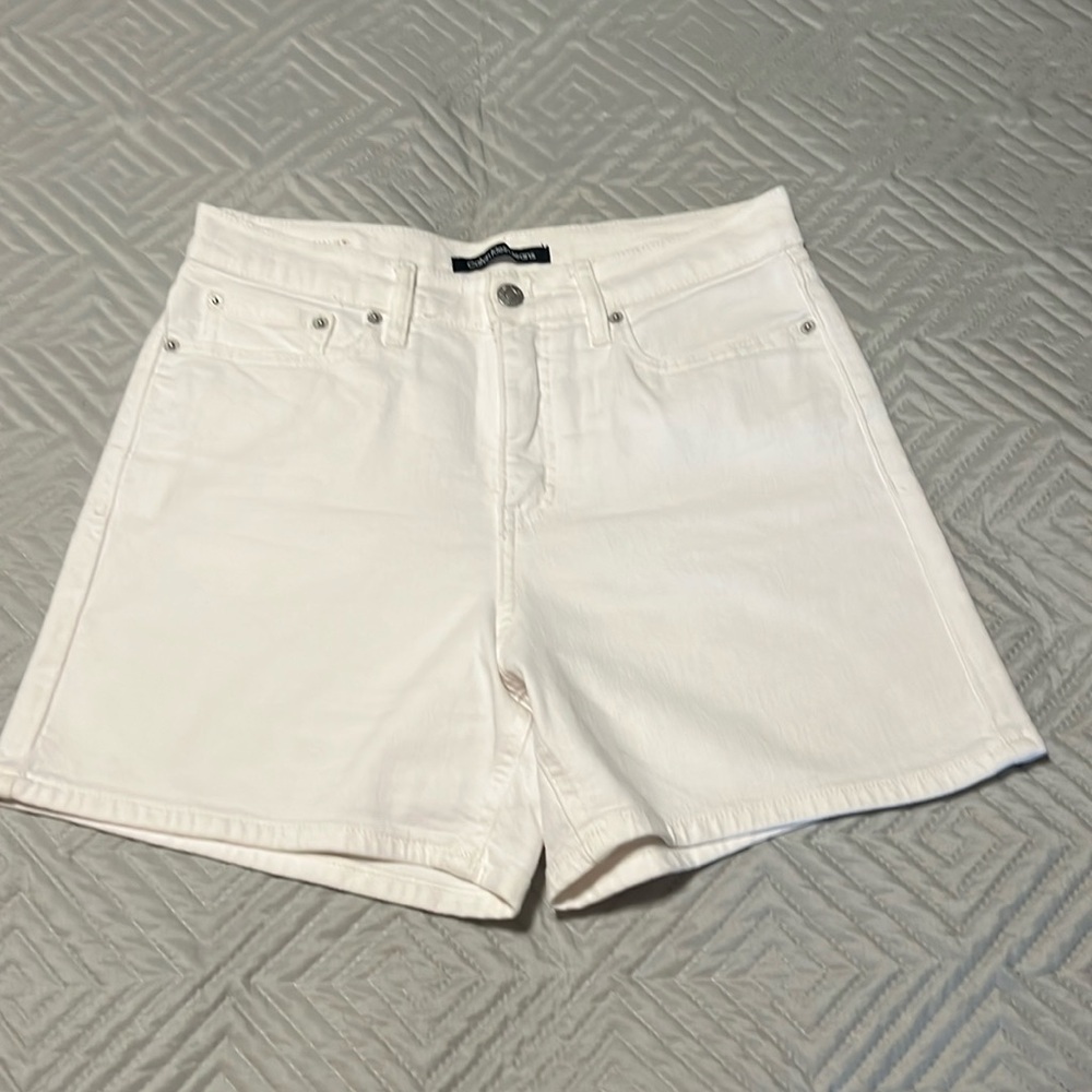Calvin Klein‘s jeans ladies shorts size 8. White